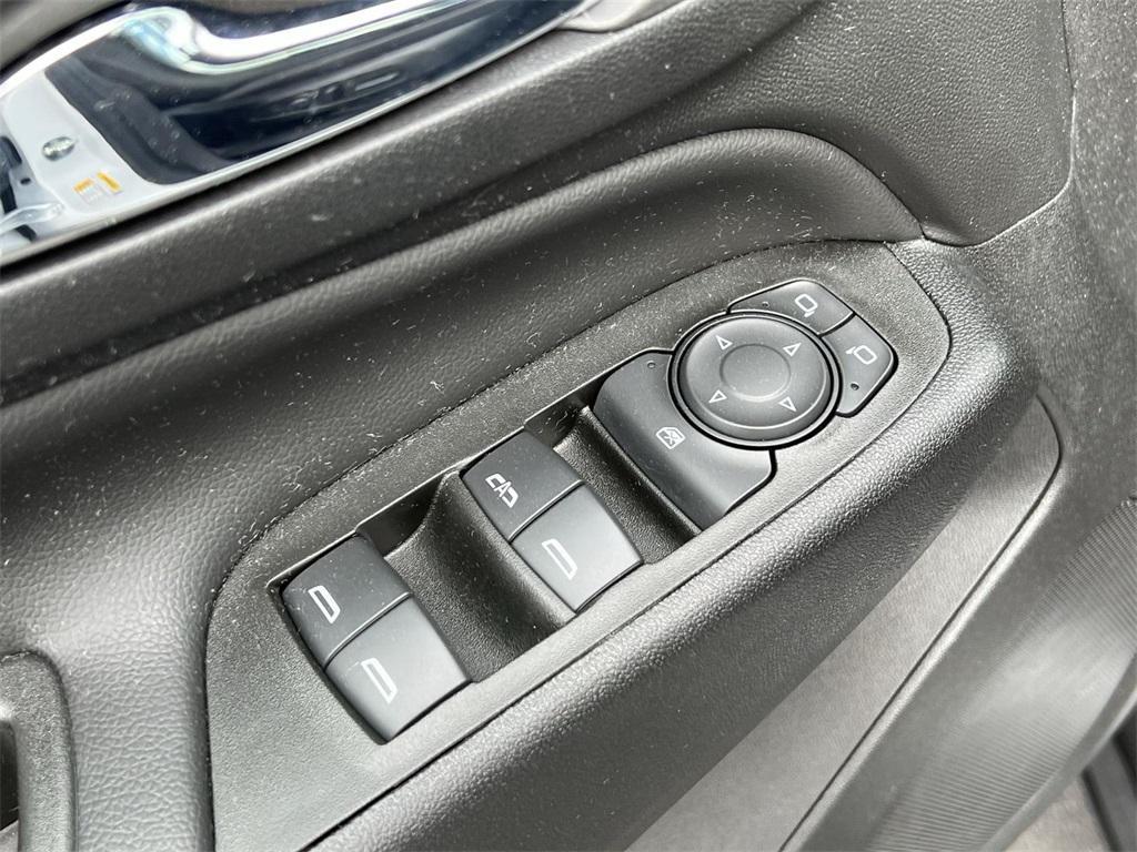 used 2022 Chevrolet Equinox car, priced at $19,598