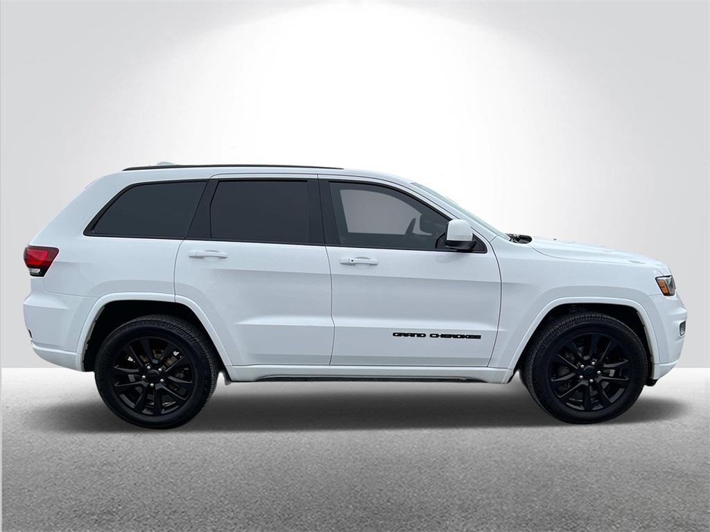 used 2018 Jeep Grand Cherokee car, priced at $15,791