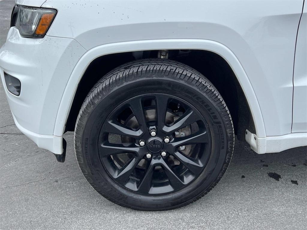 used 2018 Jeep Grand Cherokee car, priced at $15,791