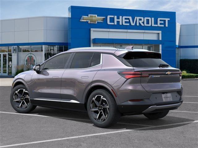 new 2025 Chevrolet Equinox EV car, priced at $33,090