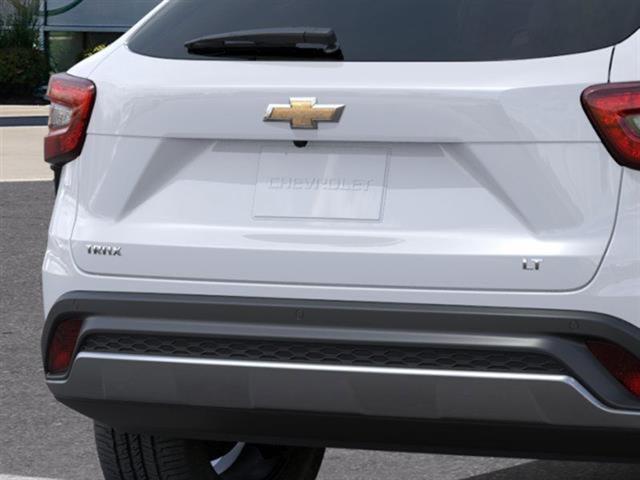 new 2025 Chevrolet Trax car, priced at $23,917