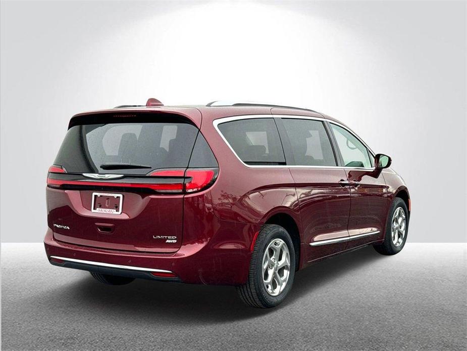 used 2021 Chrysler Pacifica car, priced at $36,591