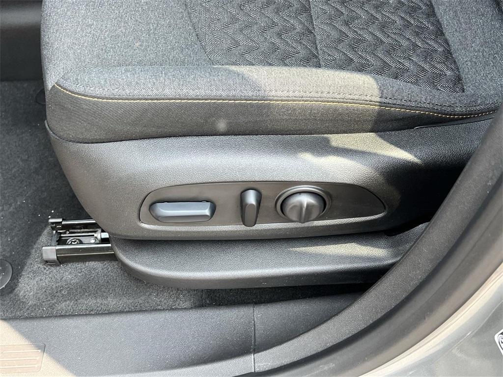 used 2024 Chevrolet Equinox car, priced at $22,798