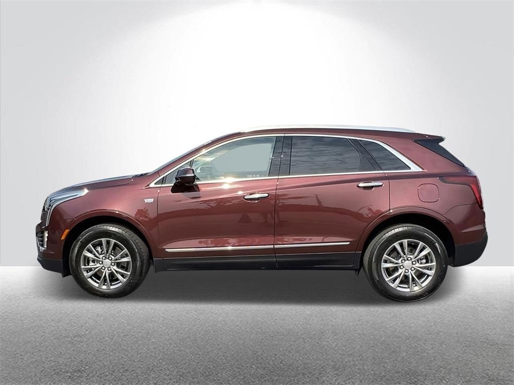 used 2022 Cadillac XT5 car, priced at $32,998