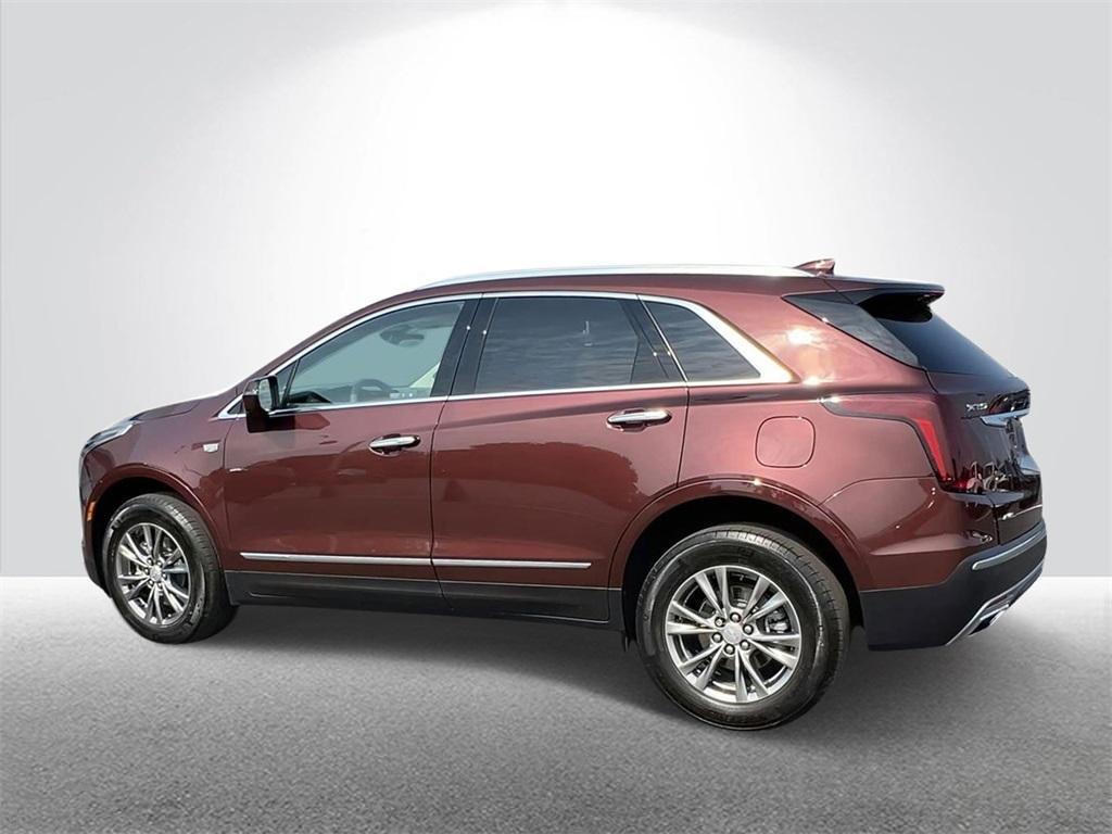 used 2022 Cadillac XT5 car, priced at $32,998