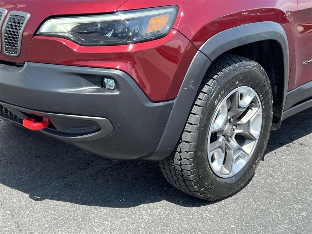 used 2019 Jeep Cherokee car, priced at $16,791