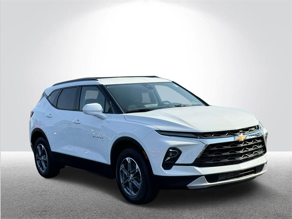 used 2024 Chevrolet Blazer car, priced at $33,393