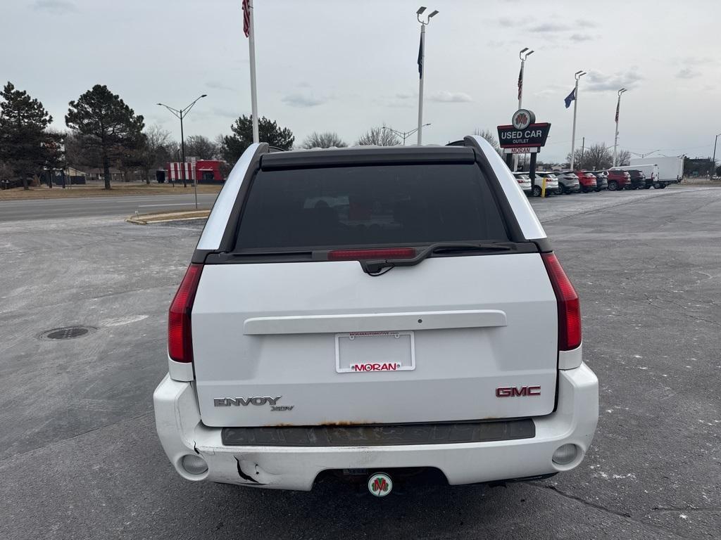 used 2004 GMC Envoy XUV car, priced at $3,499