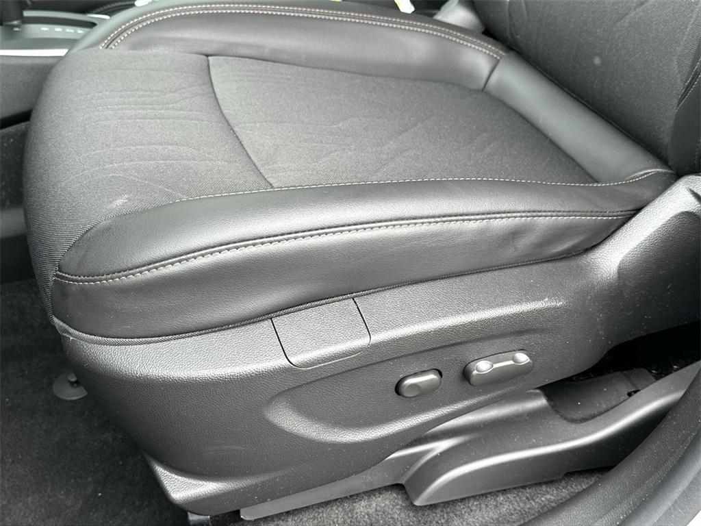 used 2022 Chevrolet Trax car, priced at $18,998