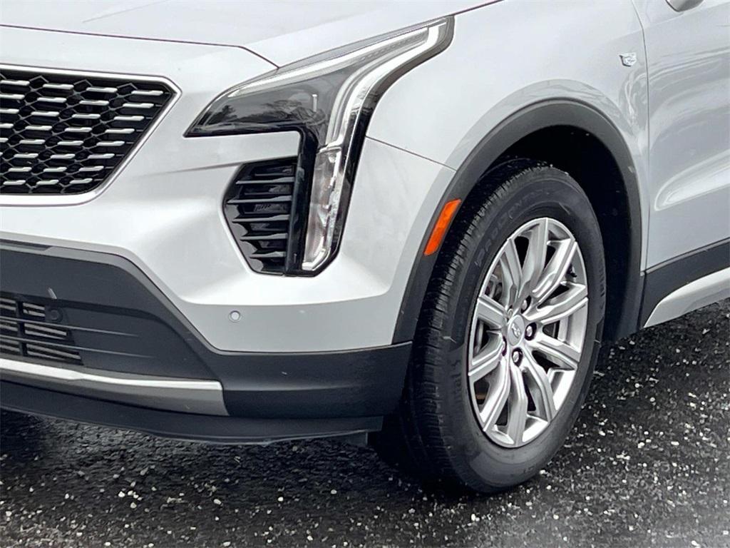 used 2022 Cadillac XT4 car, priced at $26,991