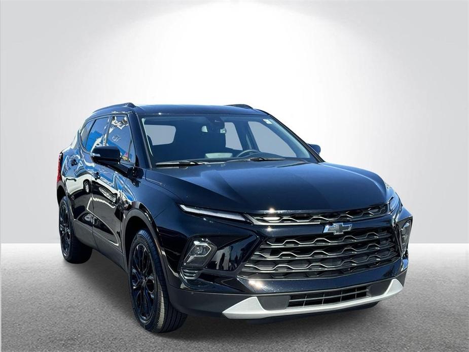 used 2024 Chevrolet Blazer car, priced at $32,998