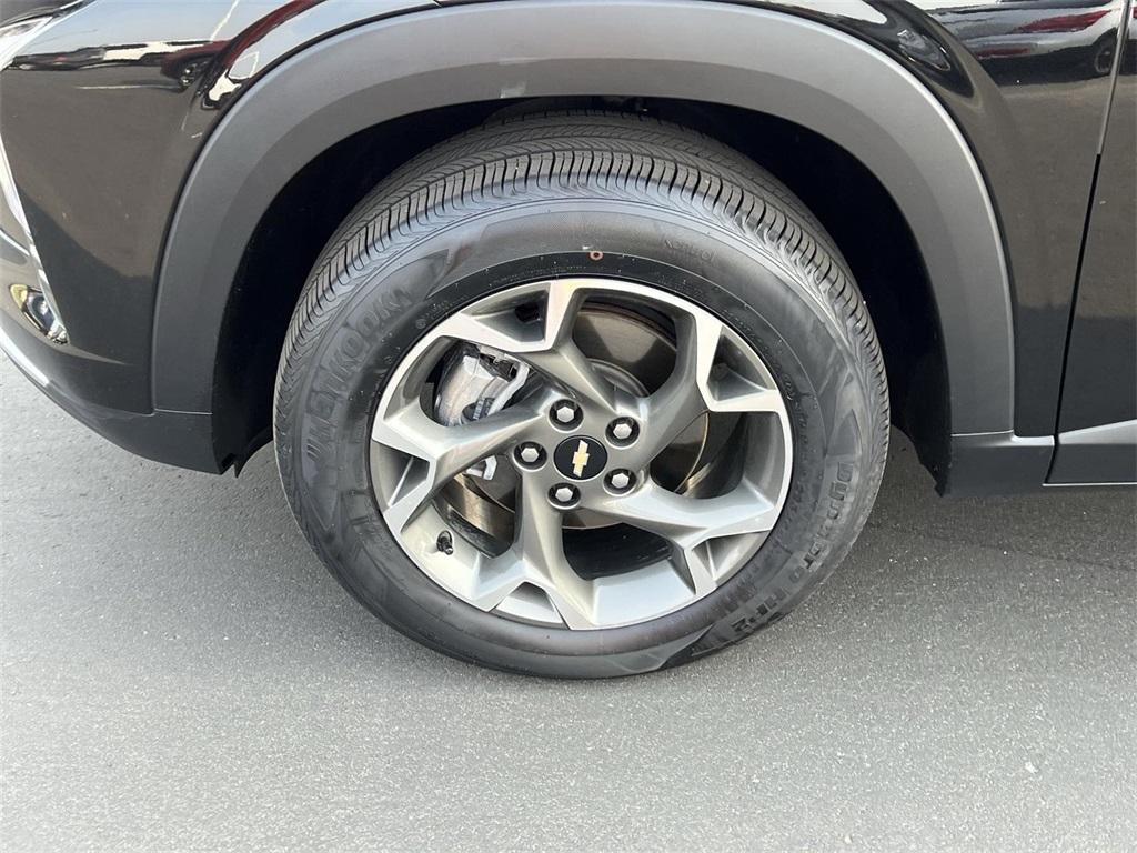 used 2024 Chevrolet Trax car, priced at $21,998