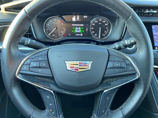 used 2022 Cadillac XT5 car, priced at $30,991