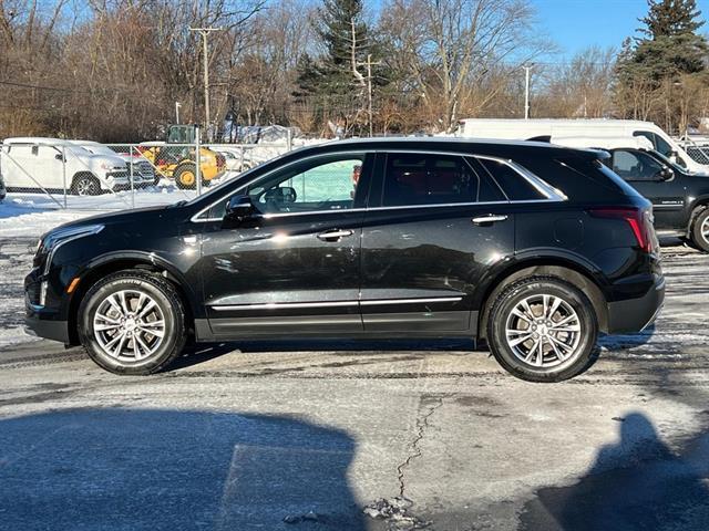 used 2022 Cadillac XT5 car, priced at $30,991