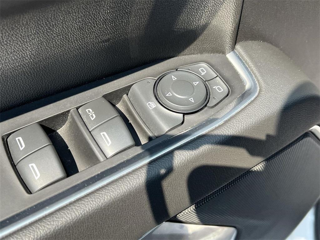 used 2022 Chevrolet Silverado 1500 car, priced at $39,998