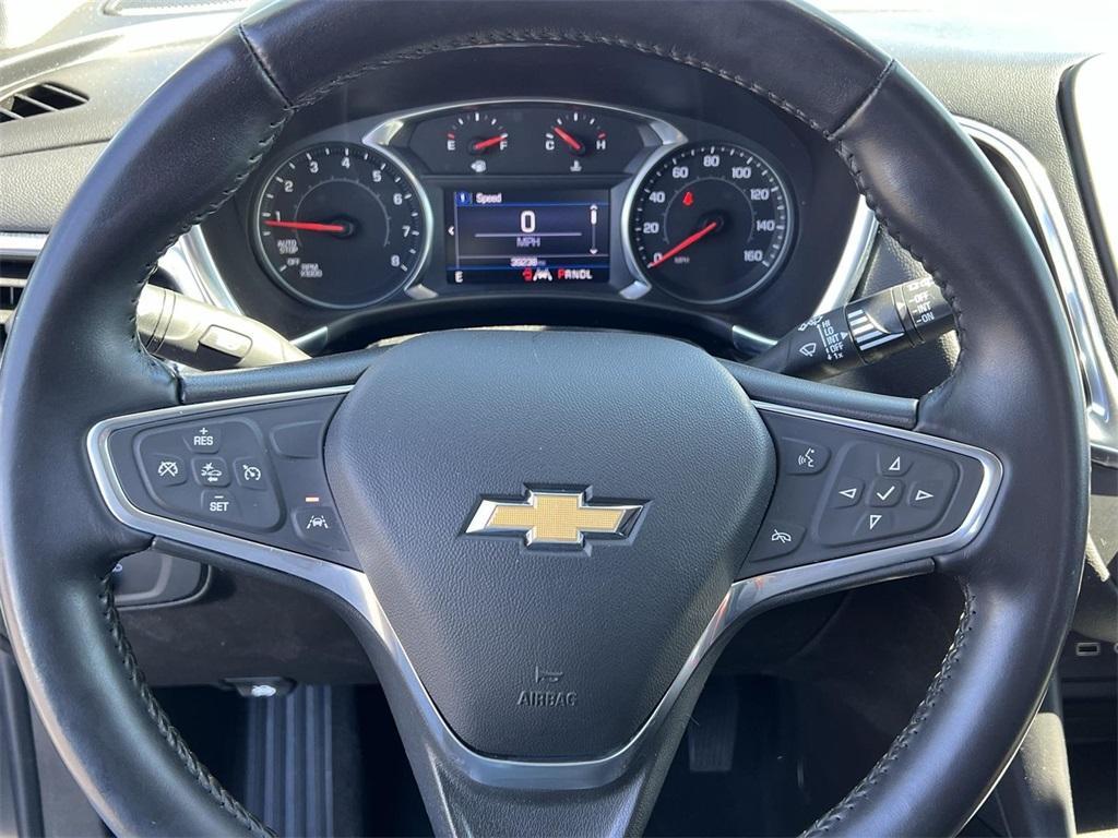 used 2022 Chevrolet Equinox car, priced at $18,998