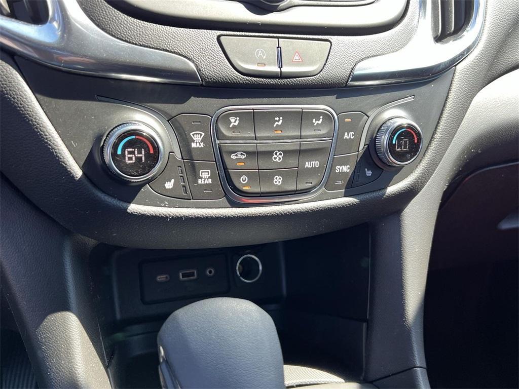 used 2022 Chevrolet Equinox car, priced at $18,998