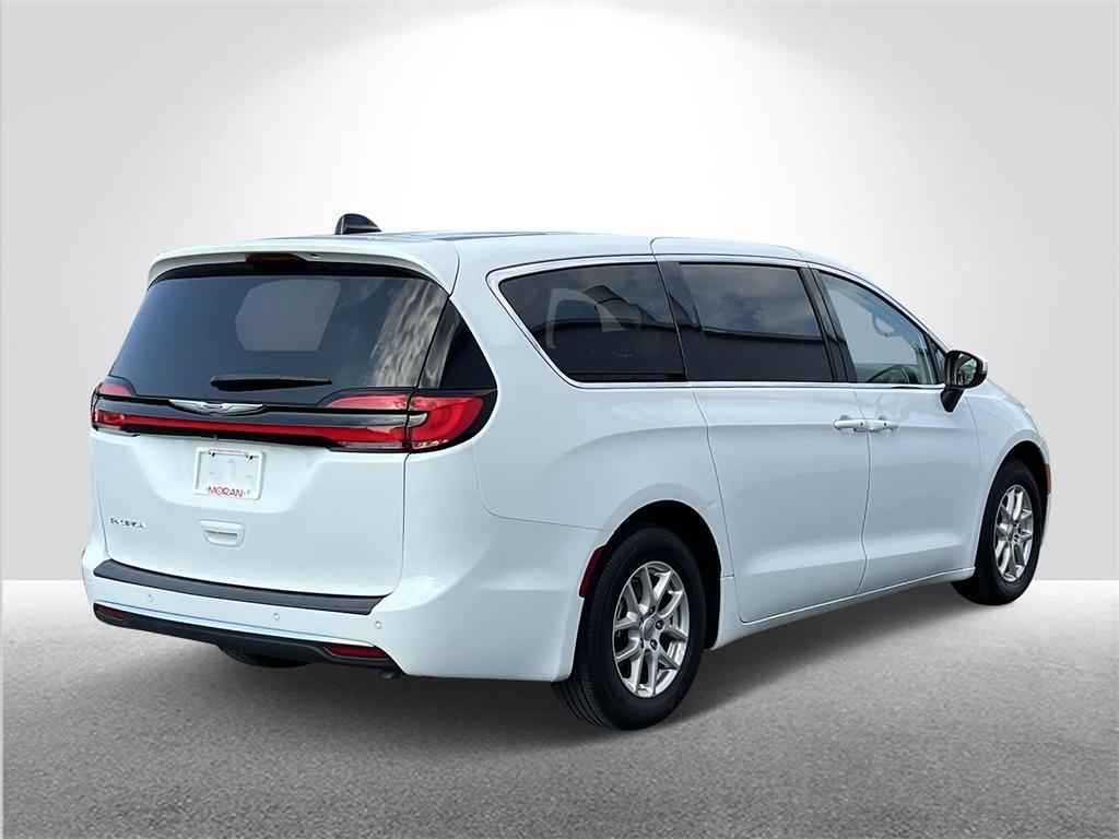 used 2023 Chrysler Pacifica car, priced at $22,792
