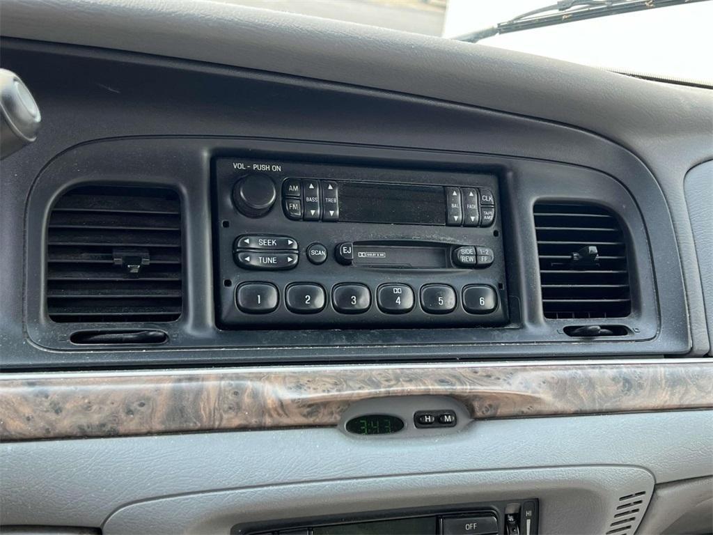 used 1999 Ford Crown Victoria car, priced at $999