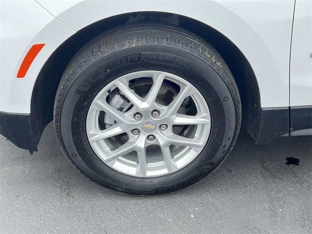 used 2024 Chevrolet Equinox car, priced at $21,998