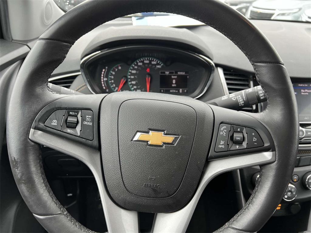 used 2022 Chevrolet Trax car, priced at $17,298