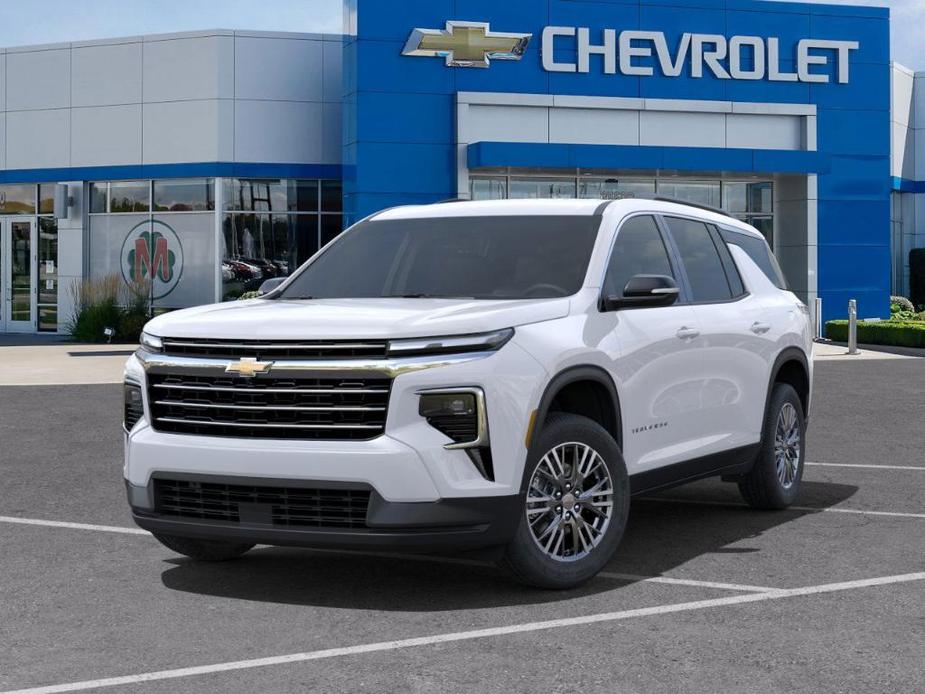 new 2025 Chevrolet Traverse car