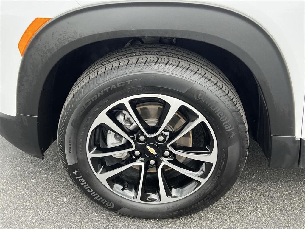 used 2024 Chevrolet TrailBlazer car, priced at $23,598