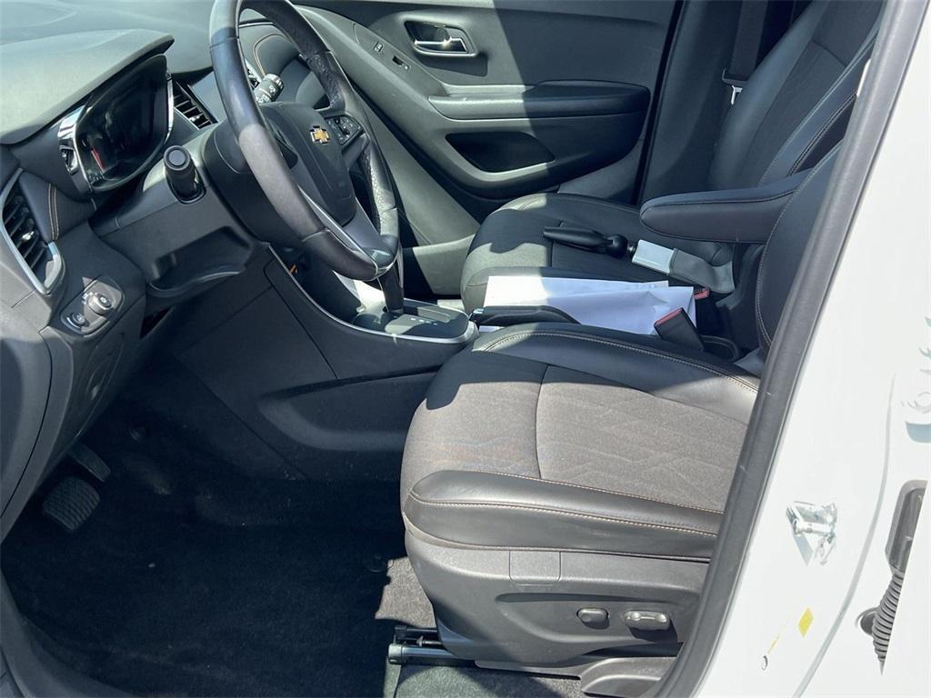 used 2022 Chevrolet Trax car, priced at $17,898