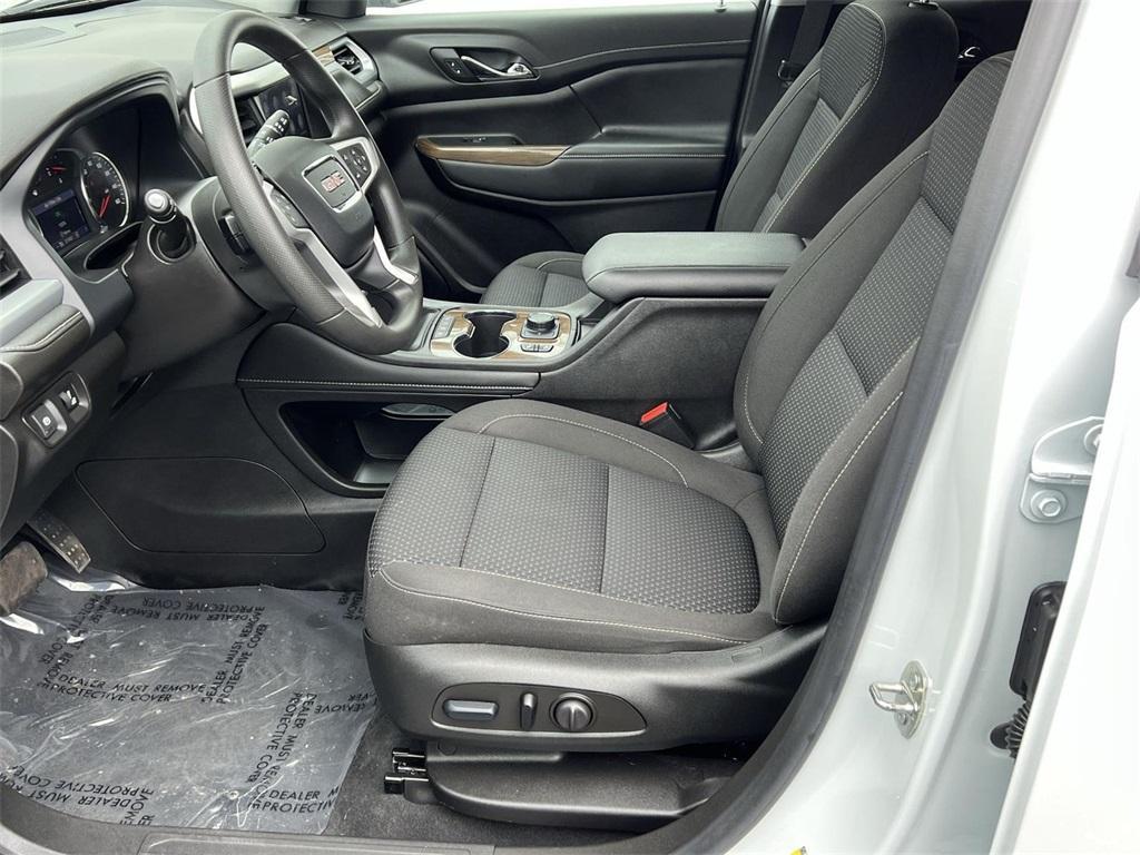 used 2023 GMC Acadia car, priced at $29,998