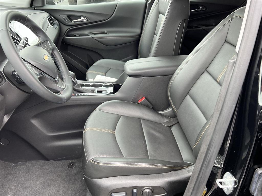 used 2024 Chevrolet Equinox car, priced at $25,998