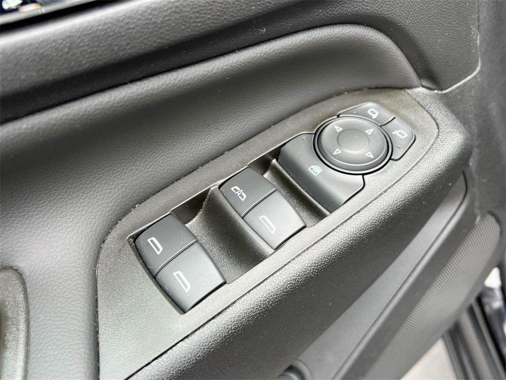 used 2023 Chevrolet Equinox car, priced at $21,998