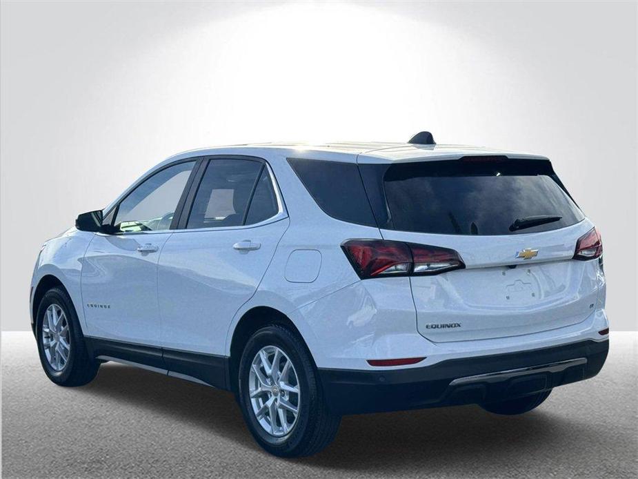 used 2024 Chevrolet Equinox car, priced at $25,188