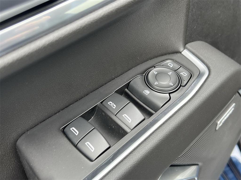 used 2022 Chevrolet Silverado 1500 car, priced at $43,998