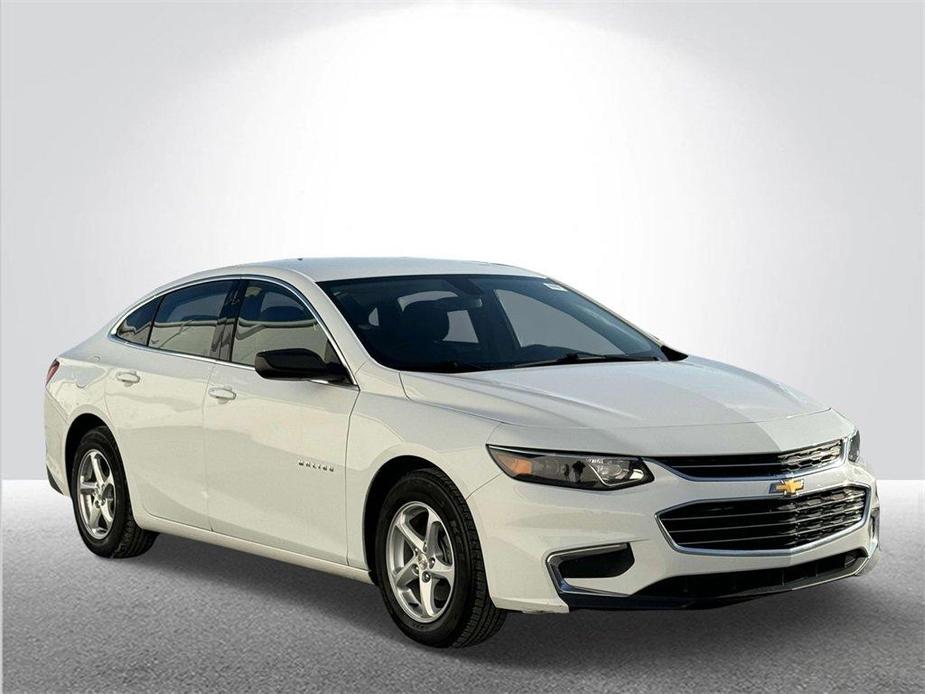 used 2018 Chevrolet Malibu car, priced at $15,591