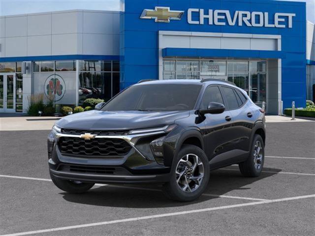 new 2025 Chevrolet Trax car, priced at $23,817