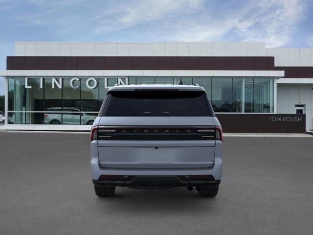 new 2025 Lincoln Navigator car, priced at $107,055