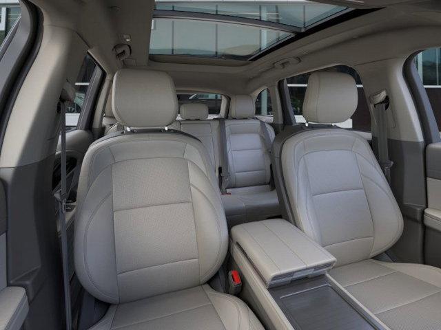 new 2025 Lincoln Nautilus car, priced at $64,205