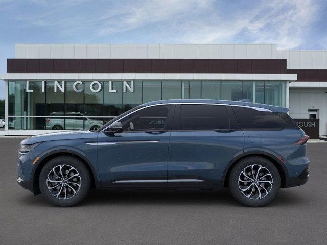 new 2024 Lincoln Nautilus car