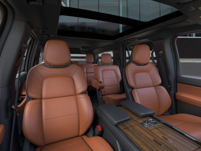 new 2024 Lincoln Navigator L car, priced at $107,180