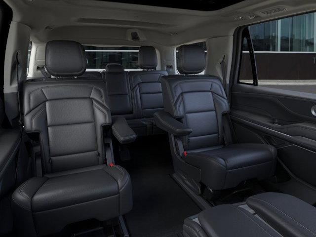 new 2025 Lincoln Navigator car, priced at $104,335