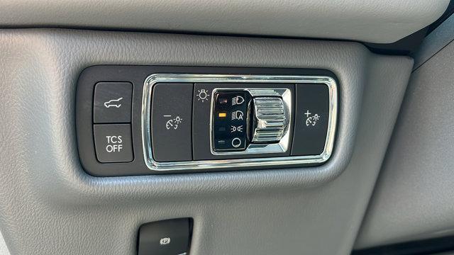 used 2022 Lincoln Nautilus car, priced at $35,602