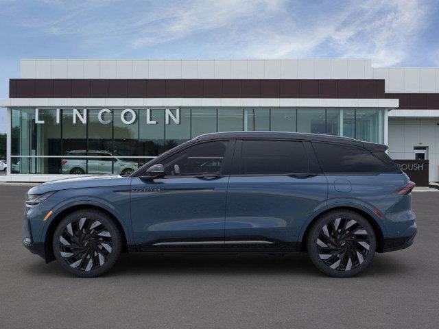 new 2024 Lincoln Nautilus car