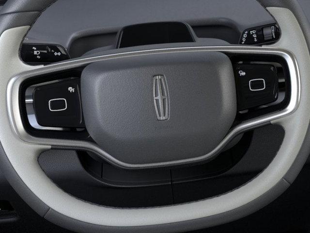 new 2025 Lincoln Navigator car, priced at $103,355