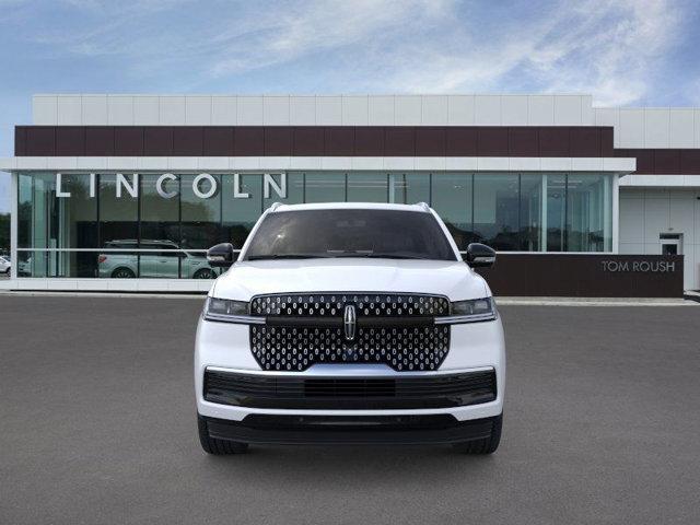 new 2025 Lincoln Navigator car, priced at $104,075