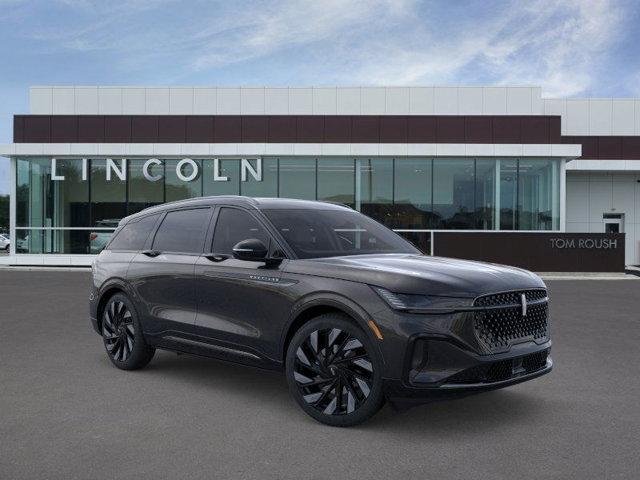 new 2025 Lincoln Nautilus car