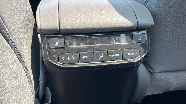 used 2020 Toyota Highlander car, priced at $36,705