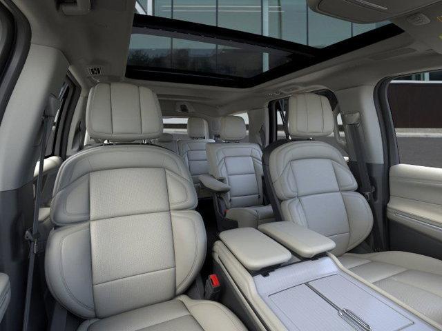 new 2025 Lincoln Navigator car, priced at $104,275