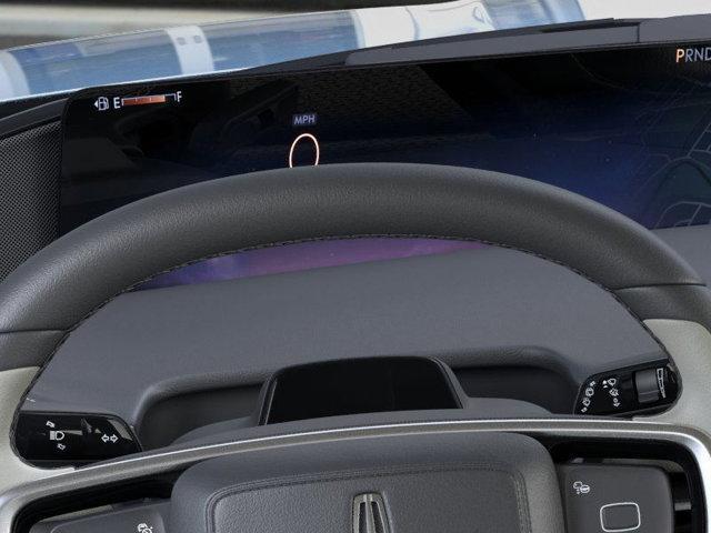 new 2025 Lincoln Navigator car, priced at $104,275