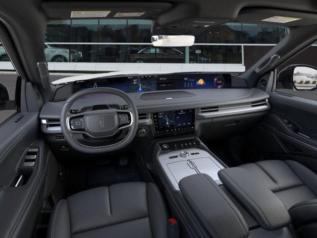 new 2025 Lincoln Navigator car, priced at $107,925