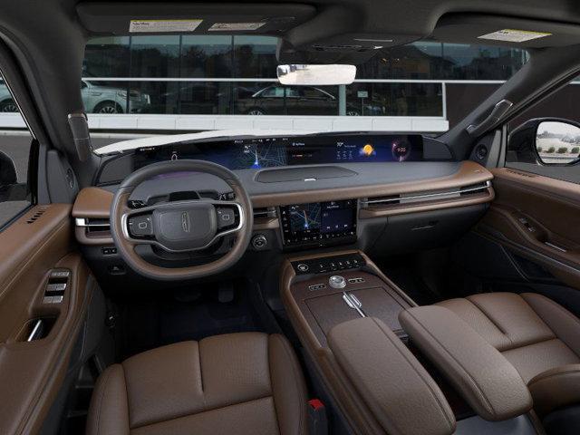 new 2025 Lincoln Navigator car, priced at $103,585